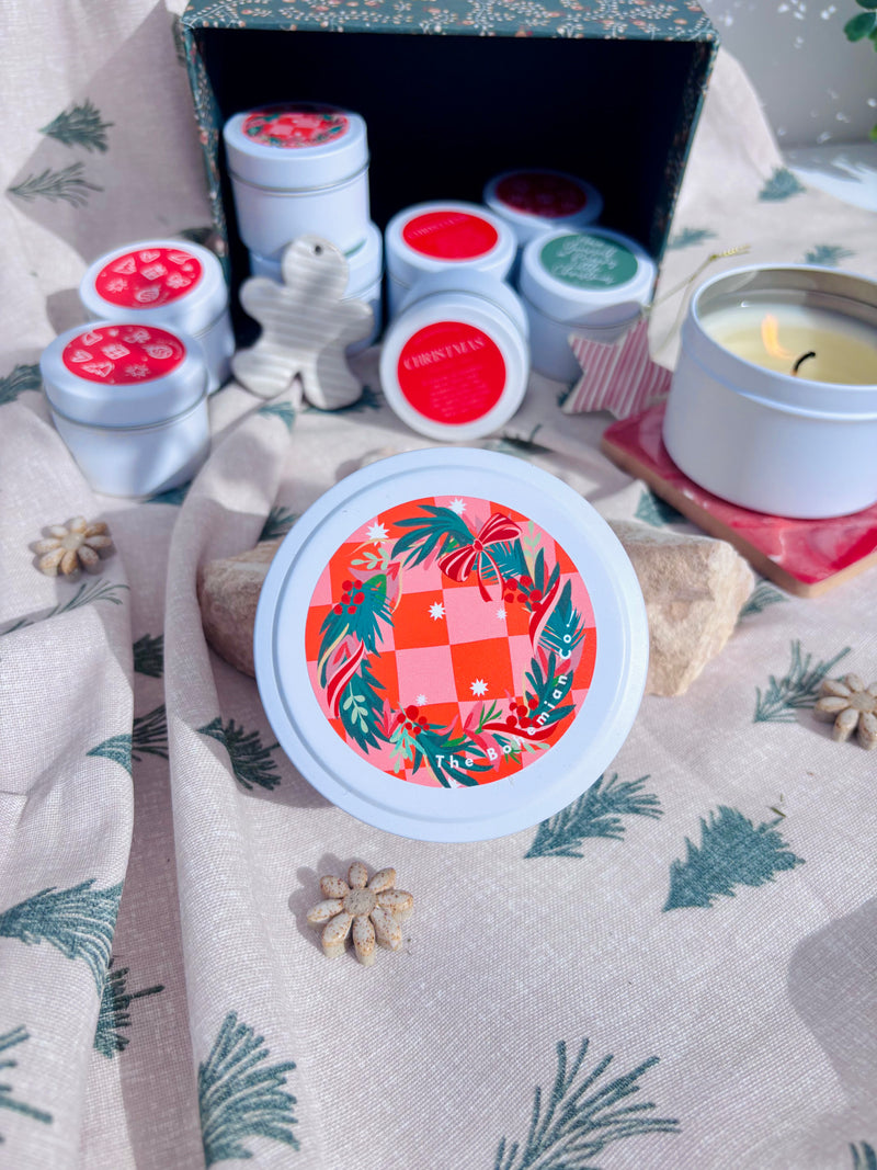 Retro Wreath – Candle Tin