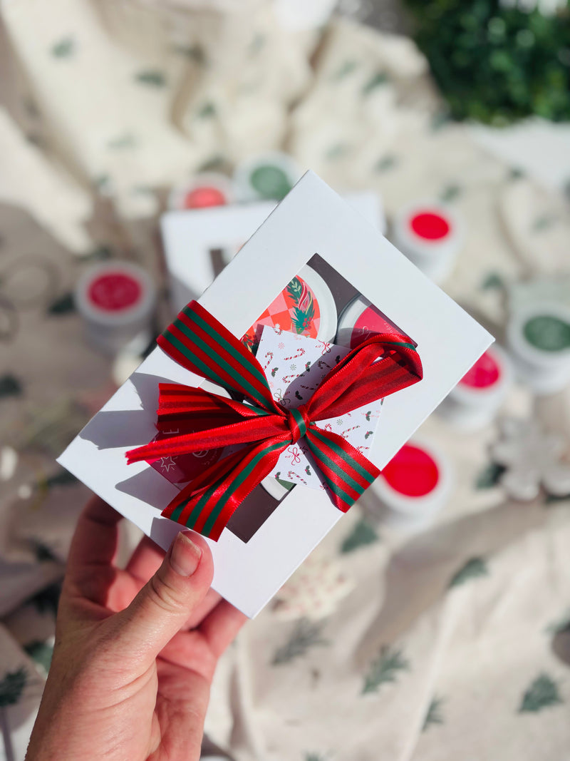 Merry Moments – Christmas Mini Candle Tin Set (4 Pack)